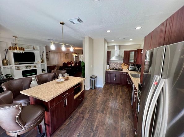 2532 NE 41st Ter, Homestead FL 33033