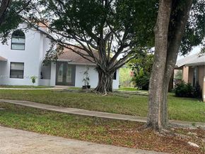 8871 SW 57th Ct, Cooper City FL 33328