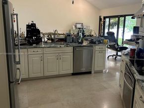 8871 SW 57th Ct, Cooper City FL 33328