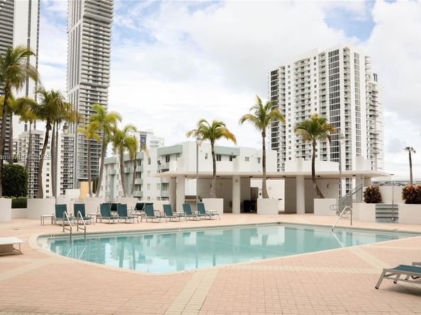 350 NE 24th St 406, Miami FL 33137