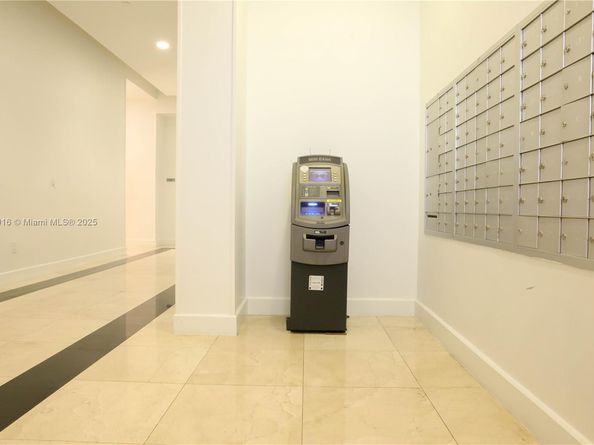 350 NE 24th St 406, Miami FL 33137