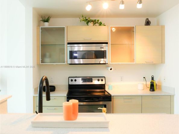 350 NE 24th St 406, Miami FL 33137