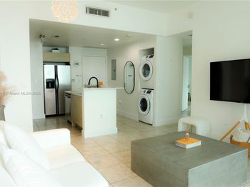 350 NE 24th St