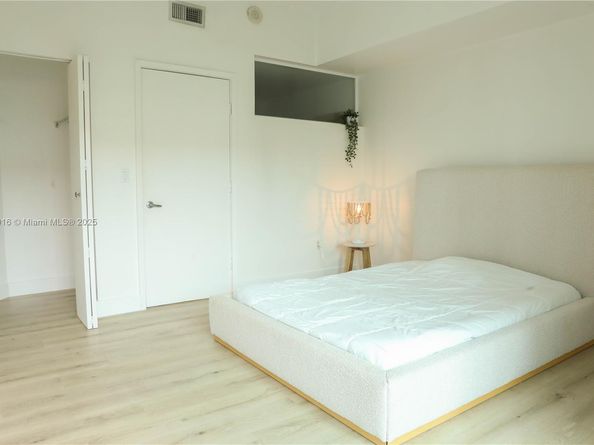 350 NE 24th St 406, Miami FL 33137