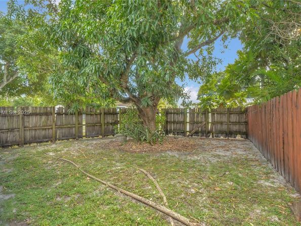 19450 NW 6th Ave, Miami Gardens FL 33169