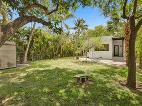 759 NE 127th St, North Miami FL 33161