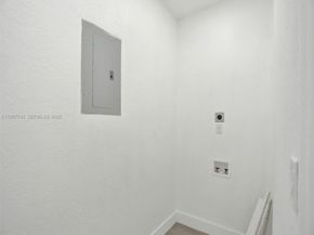 759 NE 127th St, North Miami FL 33161