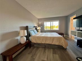 4255 N University Dr 304, Sunrise FL 33351