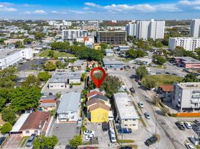 1613 NW 16th St E, Miami FL 33125