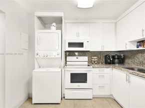 1901 Brickell Ave B711, Miami FL 33129