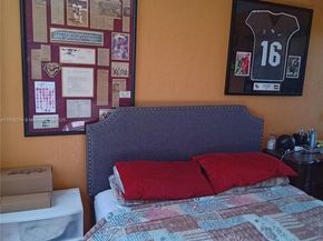 1000 Saint Charles Pl L2, Pembroke Pines FL 33026