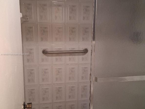 1000 Saint Charles Pl L2, Pembroke Pines FL 33026