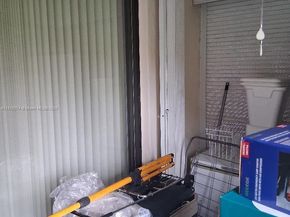 1000 Saint Charles Pl L2, Pembroke Pines FL 33026