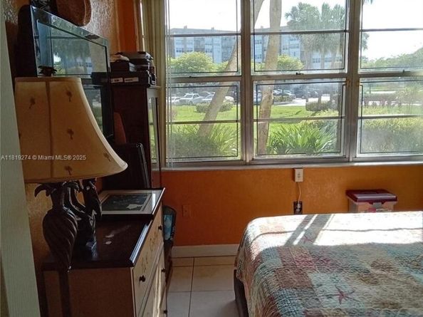 1000 Saint Charles Pl L2, Pembroke Pines FL 33026