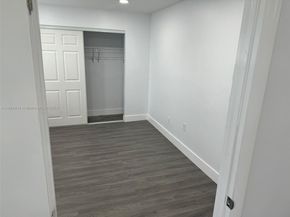 3702 NE 171st St 18, North Miami Beach FL 33160