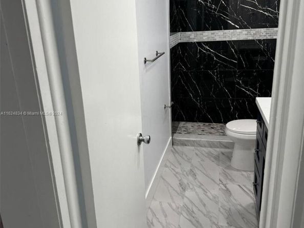 3702 NE 171st St 18, North Miami Beach FL 33160