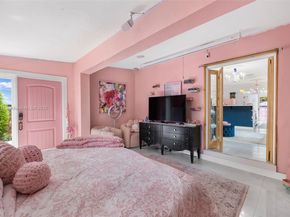 2820 SW 33rd Ct, Miami FL 33133