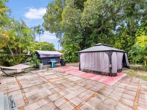2820 SW 33rd Ct, Miami FL 33133