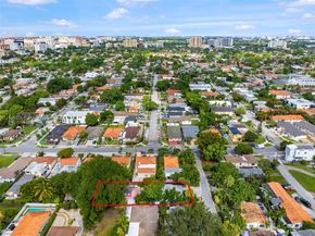2820 SW 33rd Ct, Miami FL 33133