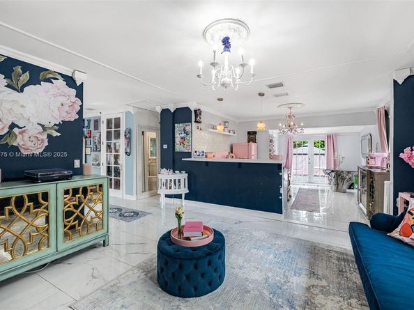 2820 SW 33rd Ct, Miami FL 33133