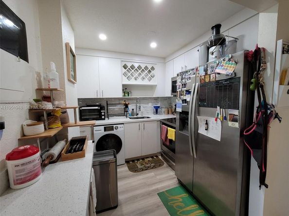 9320 Fontainebleau Blvd 510, Miami FL 33172