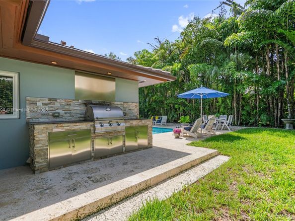 1360 Mendavia Ave, Coral Gables FL 33146