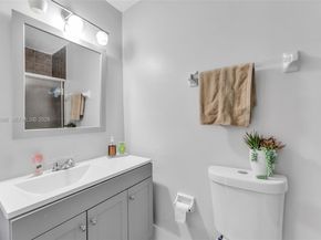 12233 SW 24th Ter 35, Miami FL 33175
