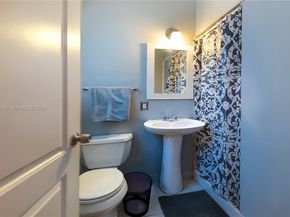 235 NW 59th St, Miami FL 33127