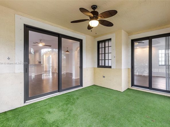 1559 Passion Vine Cir 72, Weston FL 33326