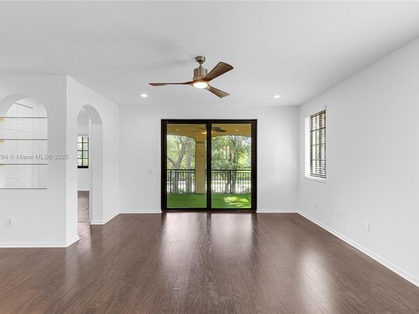 1559 Passion Vine Cir 72, Weston FL 33326