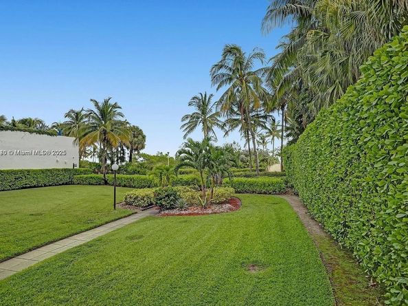 1621 Collins Ave 705, Miami Beach FL 33139