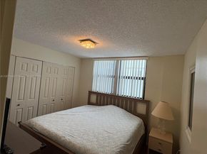 1621 Collins Ave 705, Miami Beach FL 33139