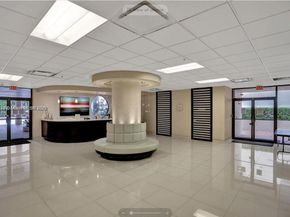 1621 Collins Ave 705, Miami Beach FL 33139