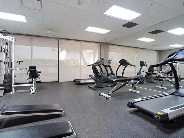 1621 Collins Ave 705, Miami Beach FL 33139