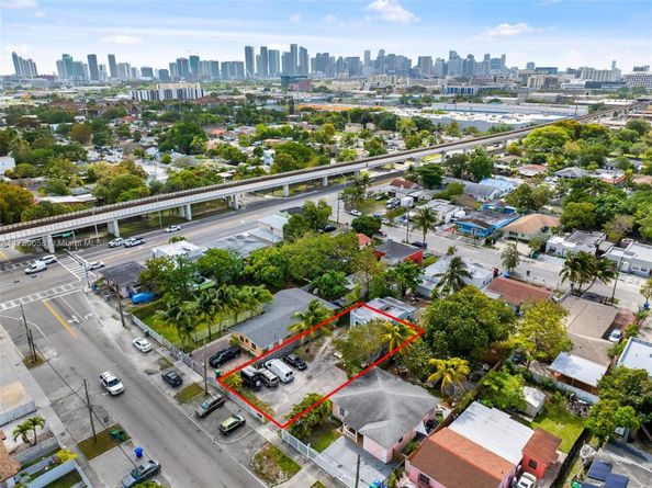 1236 NW 28th St, Miami FL 33142