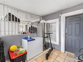 1236 NW 28th St, Miami FL 33142