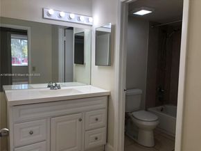 10757 Cleary Blvd 104, Plantation FL 33324