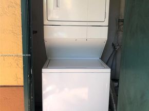 10757 Cleary Blvd 104, Plantation FL 33324