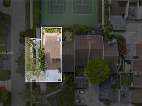 7010 SW 66th Ave 25, South Miami FL 33143