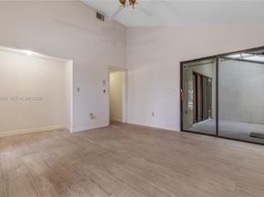 7010 SW 66th Ave 25, South Miami FL 33143