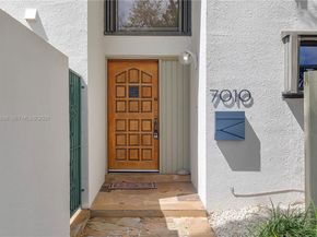 7010 SW 66th Ave 25, South Miami FL 33143