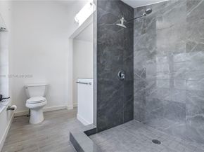 7010 SW 66th Ave 25, South Miami FL 33143