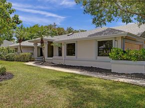 15365 Meadow Wood Dr, Wellington FL 33414