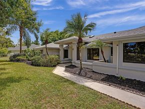 15365 Meadow Wood Dr, Wellington FL 33414