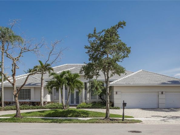 146 Dockside Cir, Weston FL 33327