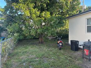 971 79th Ter, Miami Beach FL 33141
