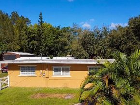 4001 SW 73rd Ave, Davie FL 33314