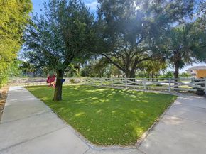 4001 SW 73rd Ave, Davie FL 33314