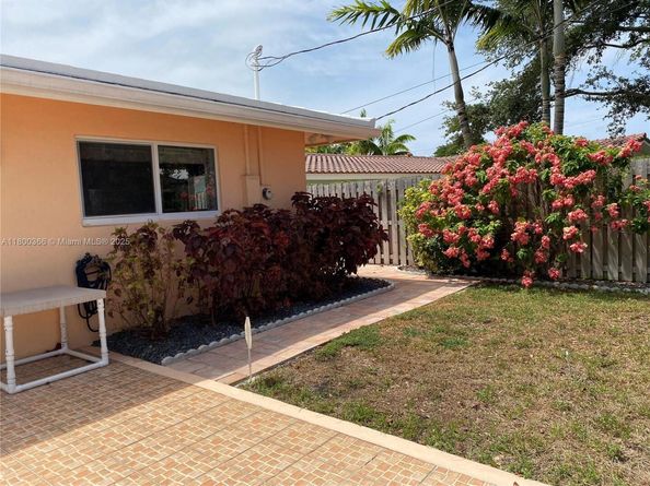 5284 NE 18th Terrace, Fort Lauderdale FL 33308