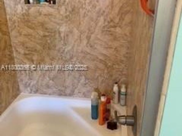 5284 NE 18th Terrace, Fort Lauderdale FL 33308